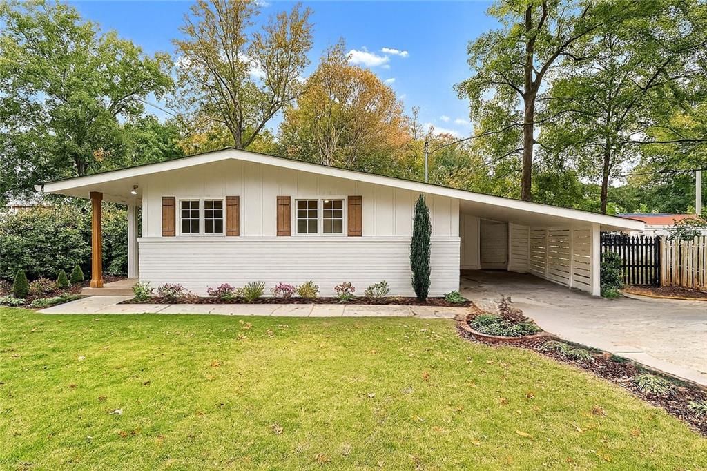 2771 Sherwood SE Road, Smyrna, GA 30082