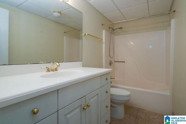 843 WILLOW OAK DRIVE, Hoover, AL 35244