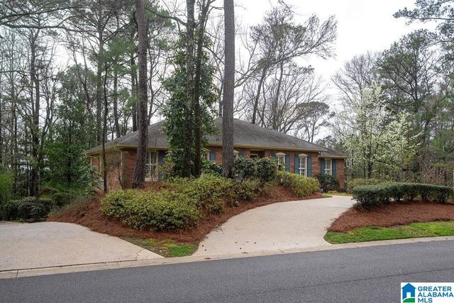 843 WILLOW OAK DRIVE, Hoover, AL 35244