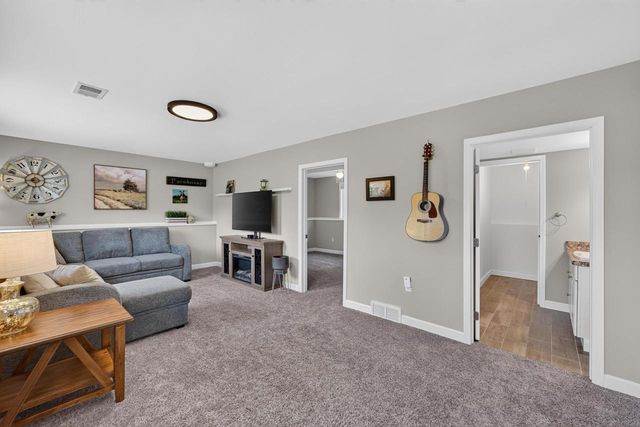 3425 Meadow Road, Verona, WI 53593