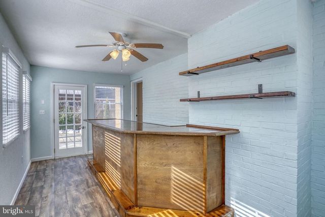 404 N LYNN DR, Wilmington, DE 19809