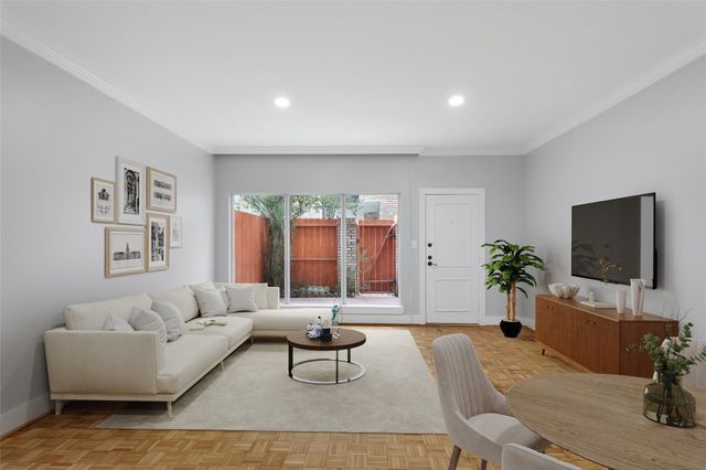 7929 Woodway Drive 4, Houston, TX 77063