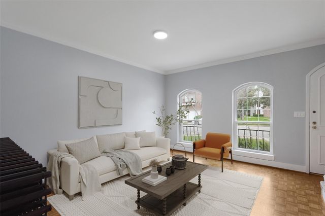 7929 Woodway Drive 4, Houston, TX 77063