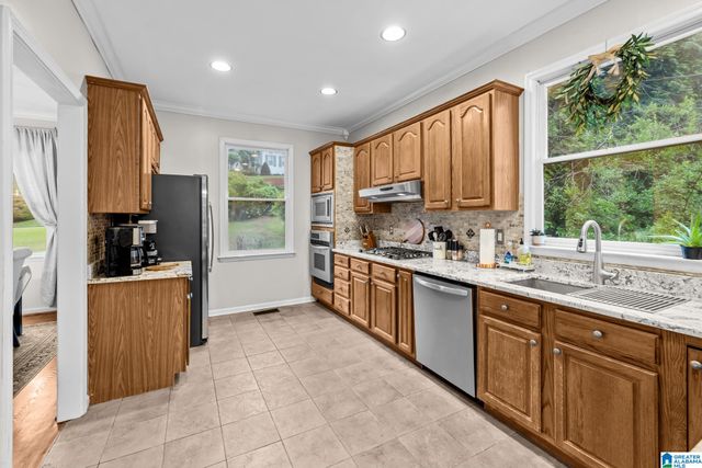 504 HILLOCK TRACE, Hoover, AL 35244