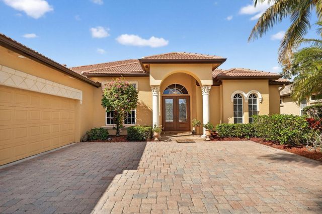 868 SW Piedmont Court, Port St. Lucie, Port St Lucie, FL 34986