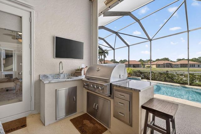 868 SW Piedmont Court, Port St. Lucie, Port St Lucie, FL 34986