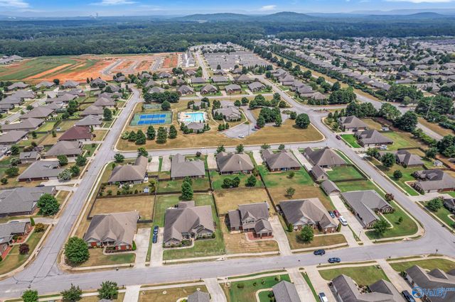 304 Summerglen Road SW, Madison, AL 35756
