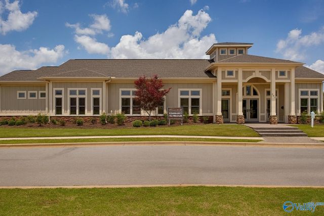 304 Summerglen Road SW, Madison, AL 35756