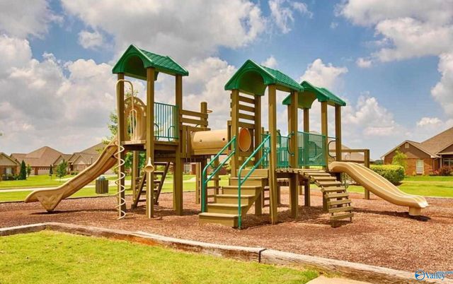 304 Summerglen Road SW, Madison, AL 35756