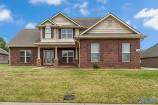 304 Summerglen Road SW, Madison, AL 35756