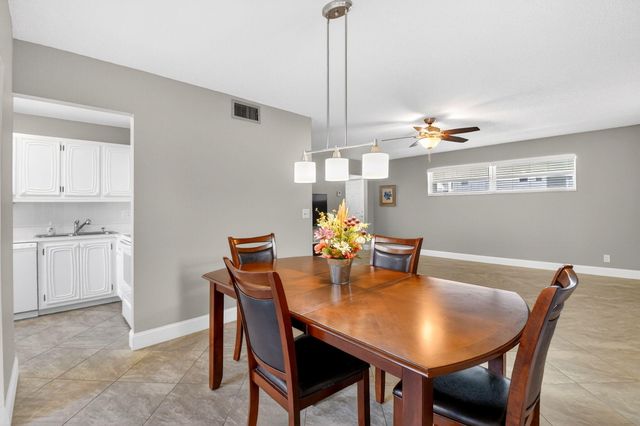 18 Colonial Club Drive 203, Boynton Beach, FL 33435