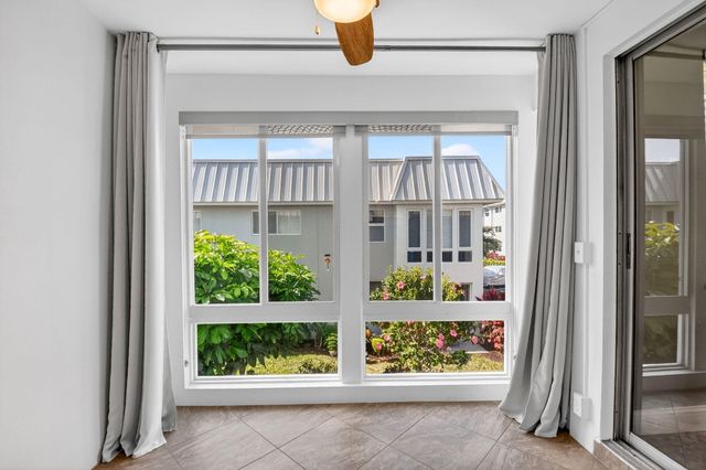 18 Colonial Club Drive 203, Boynton Beach, FL 33435