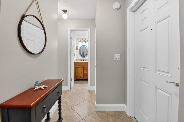 18 Colonial Club Drive 203, Boynton Beach, FL 33435