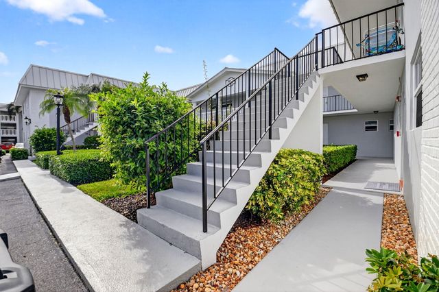 18 Colonial Club Drive 203, Boynton Beach, FL 33435