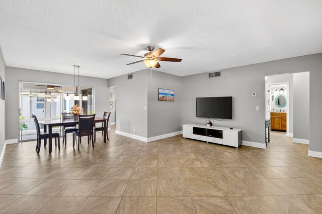 18 Colonial Club Drive 203, Boynton Beach, FL 33435