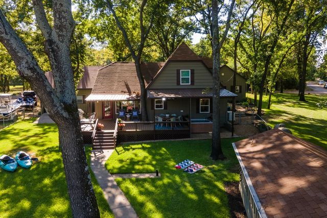 103 Deer Island Road, Mabank, TX 75156