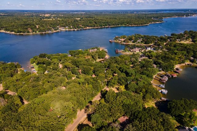 103 Deer Island Road, Mabank, TX 75156