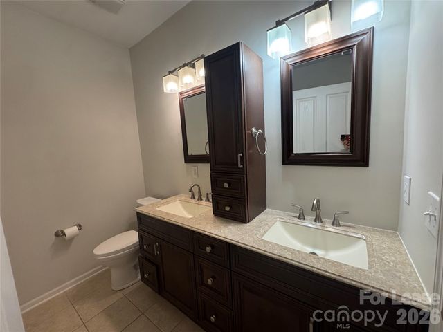 2416 Coltsview Road, Matthews, NC 28105