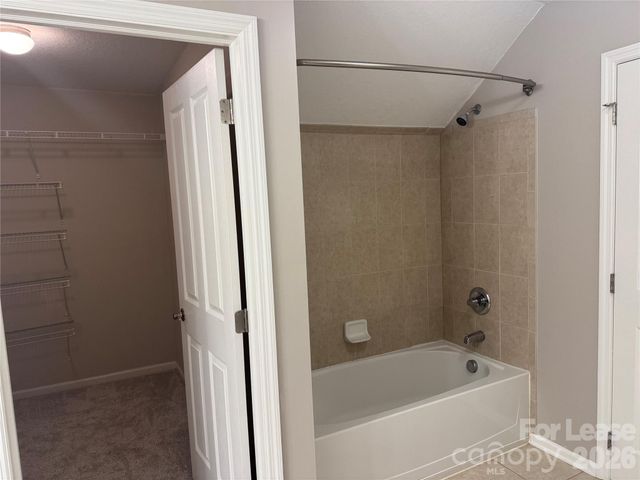 2416 Coltsview Road, Matthews, NC 28105