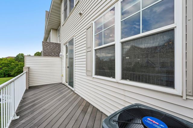 20651 Hampshire Way, Lakeville, MN 55044