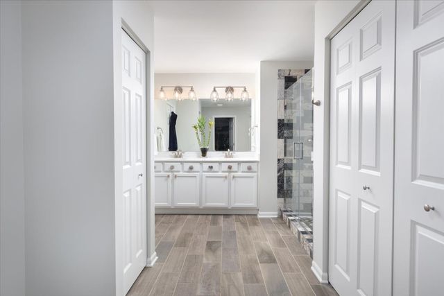 27W119 Redbud Lane, Winfield, IL 60190