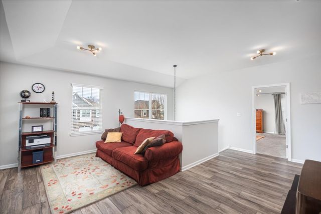 27W119 Redbud Lane, Winfield, IL 60190