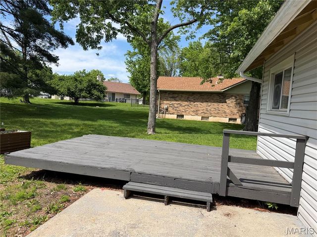 12455 Rocket Drive, Florissant, MO 63033