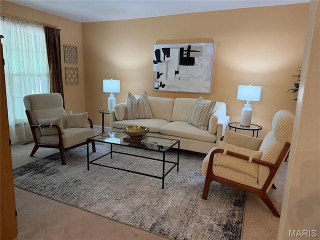 12455 Rocket Drive, Florissant, MO 63033
