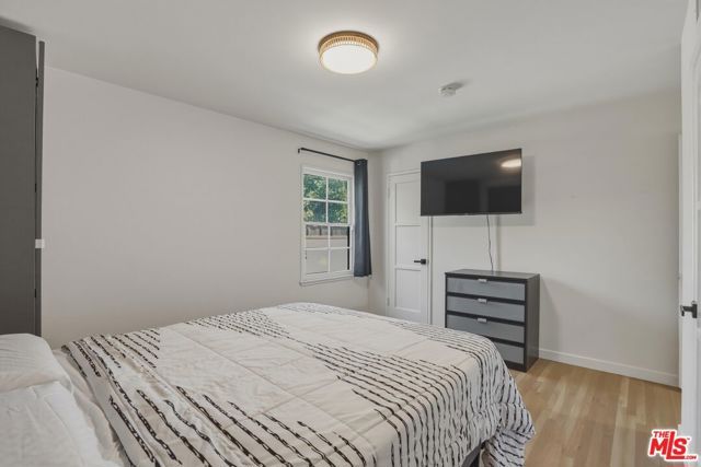 7960 Aldea Avenue, Van Nuys (los Angeles), CA 91406