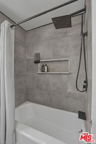 7960 Aldea Avenue, Van Nuys (los Angeles), CA 91406