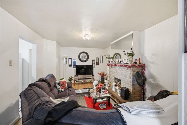 175 Saint Joseph St, Mt Oliver, PA 15210