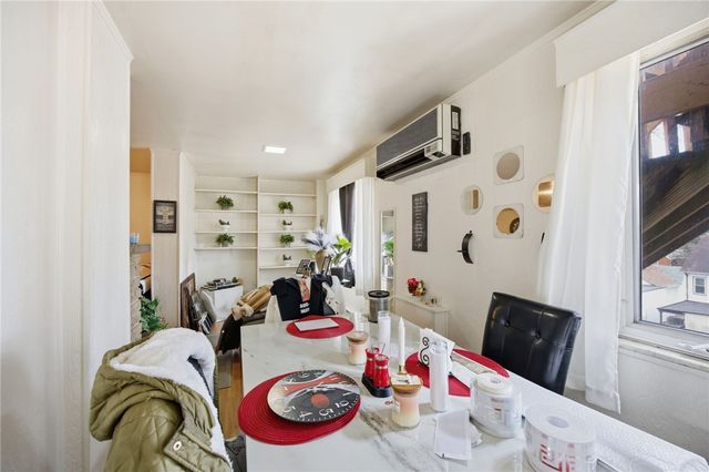 175 Saint Joseph St, Mt Oliver, PA 15210