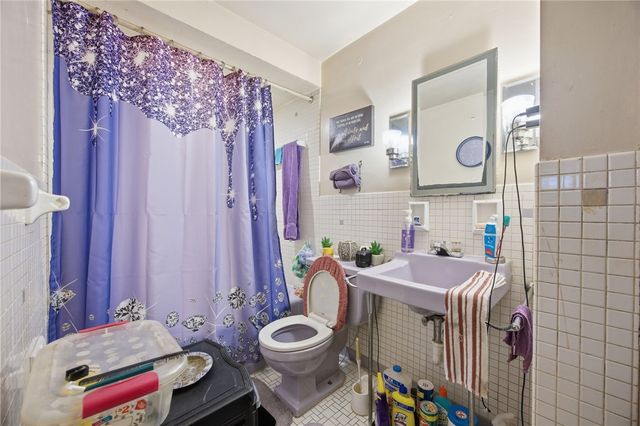 175 Saint Joseph St, Mt Oliver, PA 15210