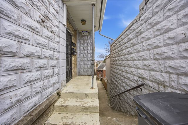 175 Saint Joseph St, Mt Oliver, PA 15210