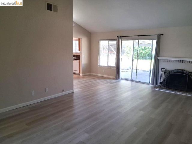3121 Westbourne Dr, Antioch, CA 94509