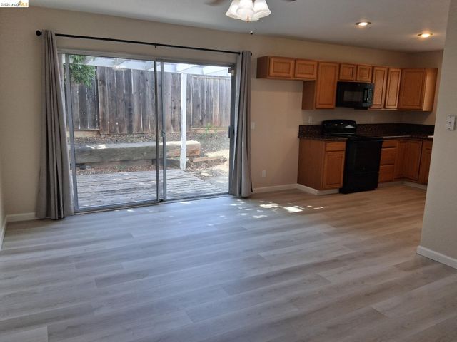 3121 Westbourne Dr, Antioch, CA 94509