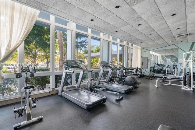 7441 Wayne Ave 9I, Miami Beach, FL 33141