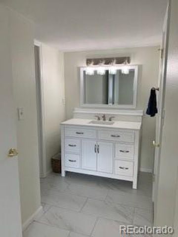 6380 Oak Street 302, Arvada, CO 80004