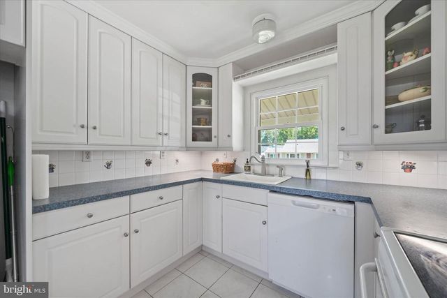 1203 PINEFIELD RD, Newark, DE 19713