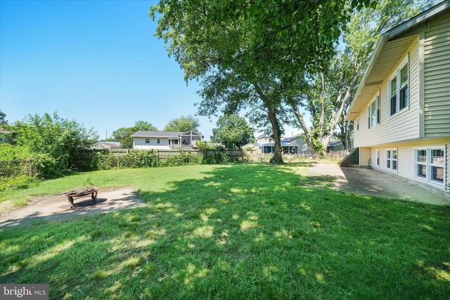1203 PINEFIELD RD, Newark, DE 19713