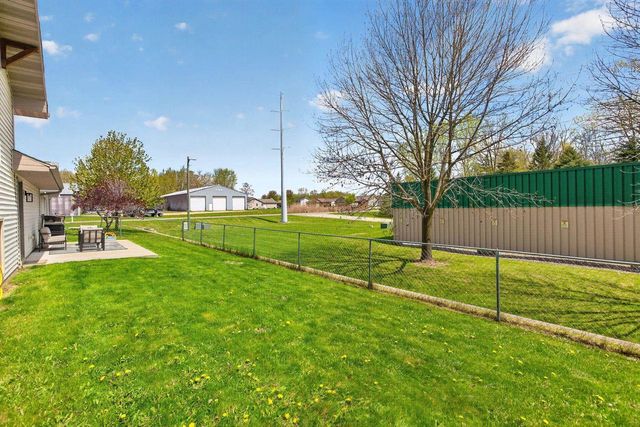 959 BERGAMONT COURT, Menasha, WI 54952