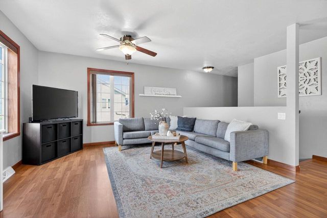 959 BERGAMONT COURT, Menasha, WI 54952