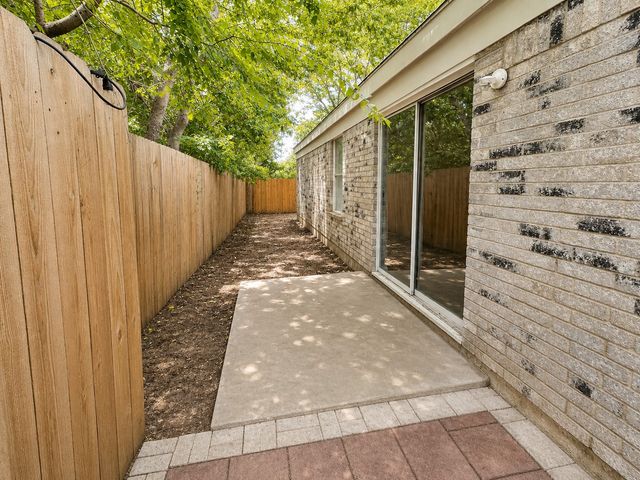 424 Casie Court, Denton, TX 76207