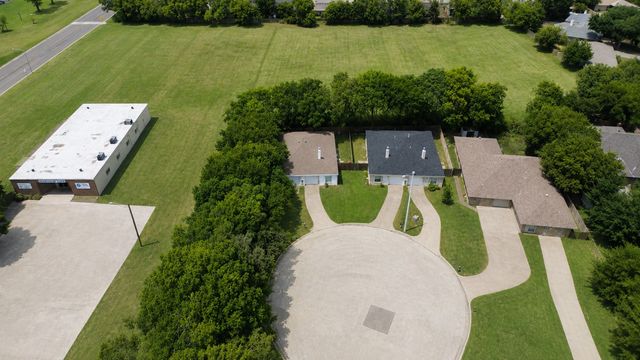 424 Casie Court, Denton, TX 76207