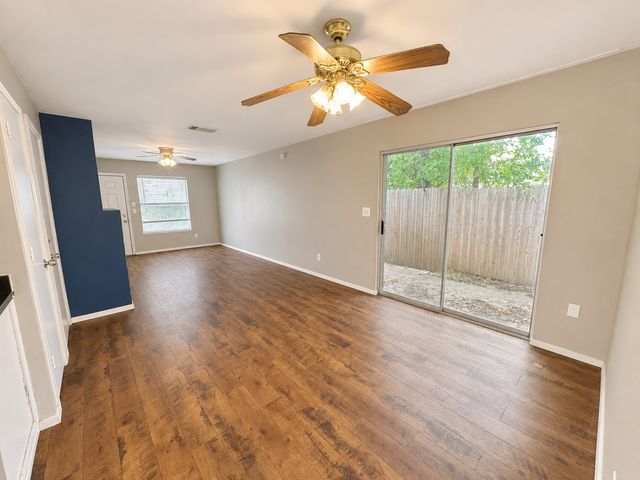 424 Casie Court, Denton, TX 76207