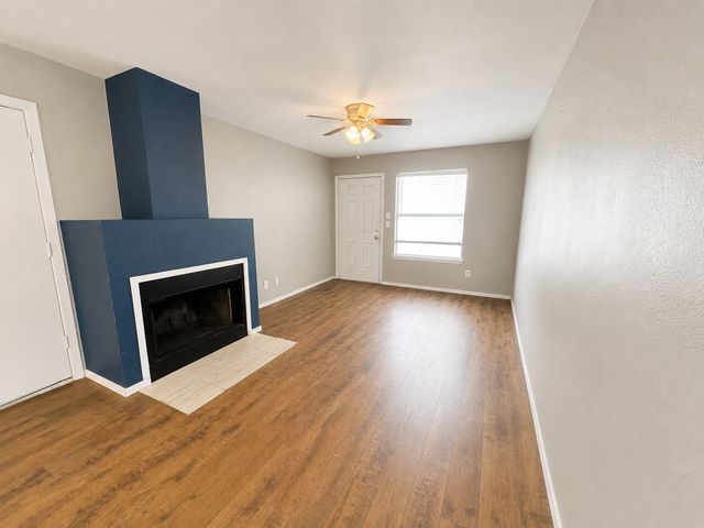 424 Casie Court, Denton, TX 76207