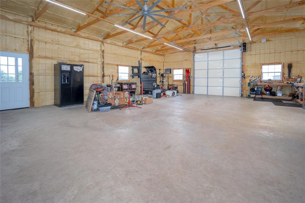 Image 21 of property listing at 26975 N County Road 3170, Elmore City, OK 73433