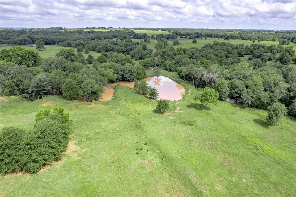 Image 34 of property listing at 26975 N County Road 3170, Elmore City, OK 73433