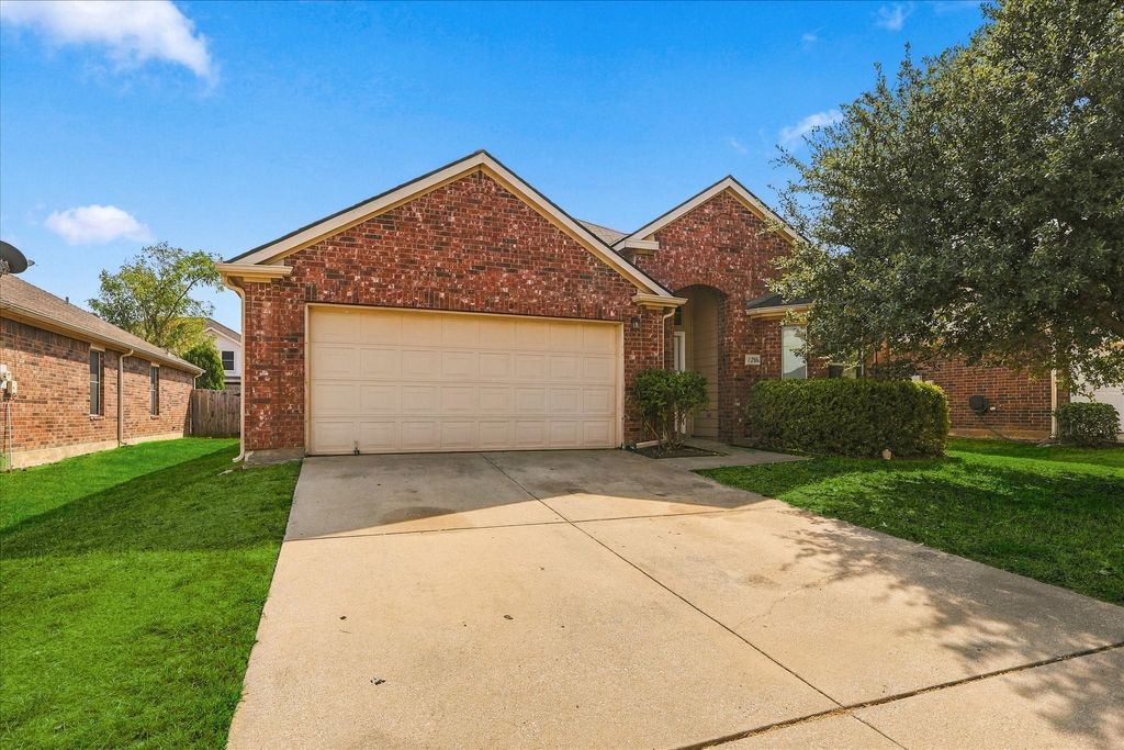 8716 Wagon Trail, Cross Roads, TX 76227 — photo 2