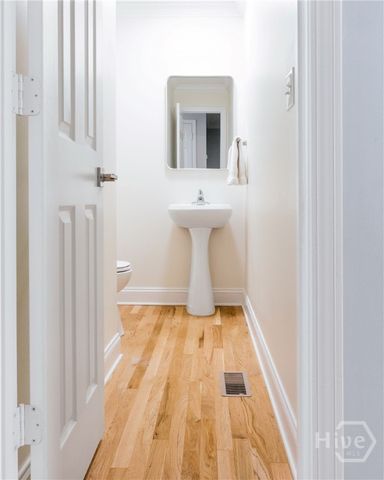 860 Mitchell Bridge Road 8, Athens, GA 30606